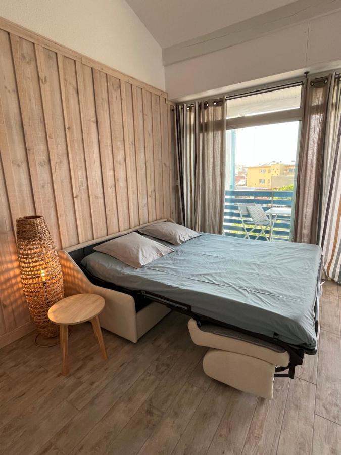 Place Centrale - 5 Min A Pied De La Plage - Aout 2024 Dimanche Au Dimanche Apartment Biscarrosse-Plage Bagian luar foto
